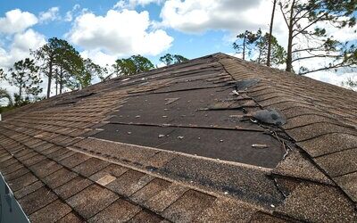 Common Causes of Roof Damage Requiring Roof Repair